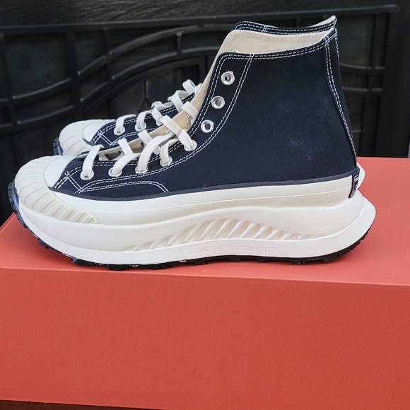 Converse A03277C Chuck 70 AT CX Hi Unisex High Trainers In Black - Picture 3 of 10